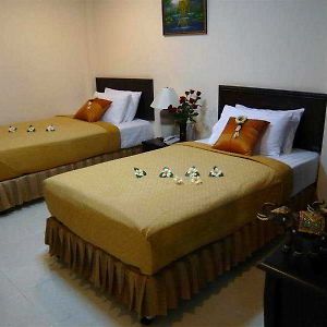 Queens Garden Resort At River View
